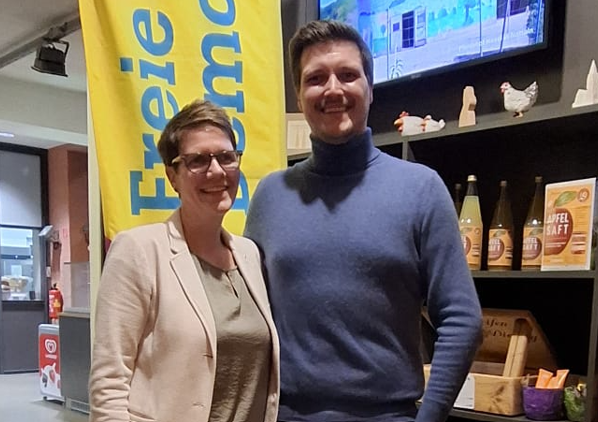 Die Doppelspitze der FDP im Kreis Coesfeld für den Coesfelder Kreistag: Sabine Schäfer (links) und Sebastian Loest (rechts)